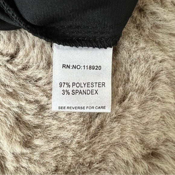 NWT Lucy Paris Flowy Black Flutter Sleeves Boho BlouseTop SZ Medium - Picture 14 of 14